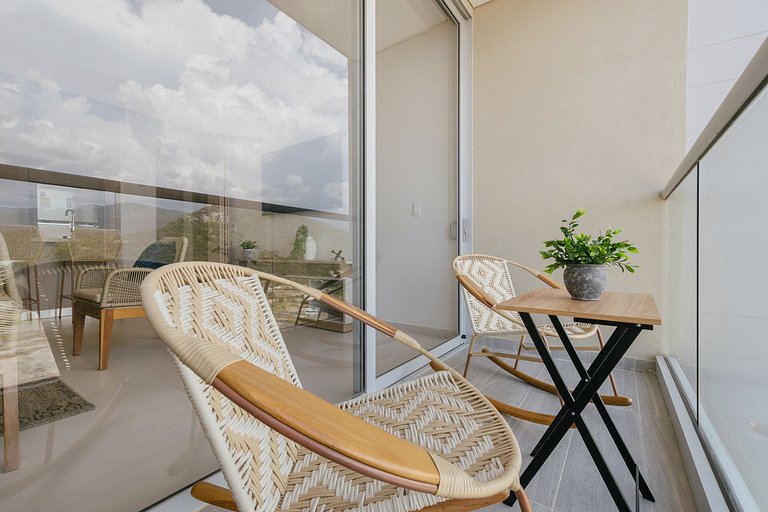 Appartamento con balcone vista mare