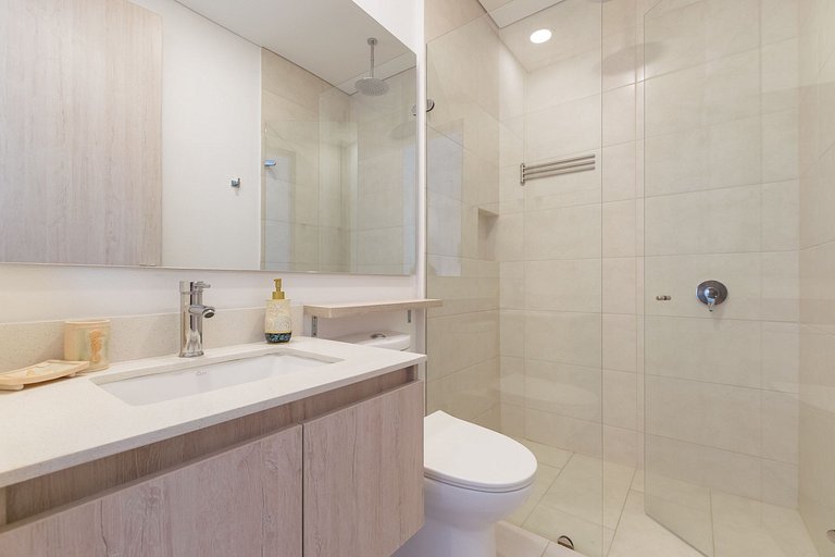 Appartement avec jacuzzi privé face à la mer
